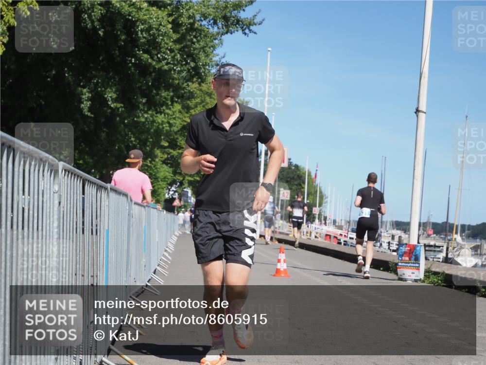 17.08.2025 - KN Förde Triathlon 2025 KatJ http://msf.ph/oto/8605915 17.08.2025 13:49:12 Laufen 453, 508 meine-sportfotos.de