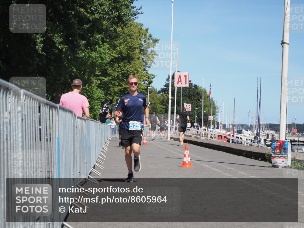 17.08.2025 - KN Förde Triathlon 2025 KatJ http://msf.ph/oto/8605964 17.08.2025 13:49:27 Laufen 525 meine-sportfotos.de
