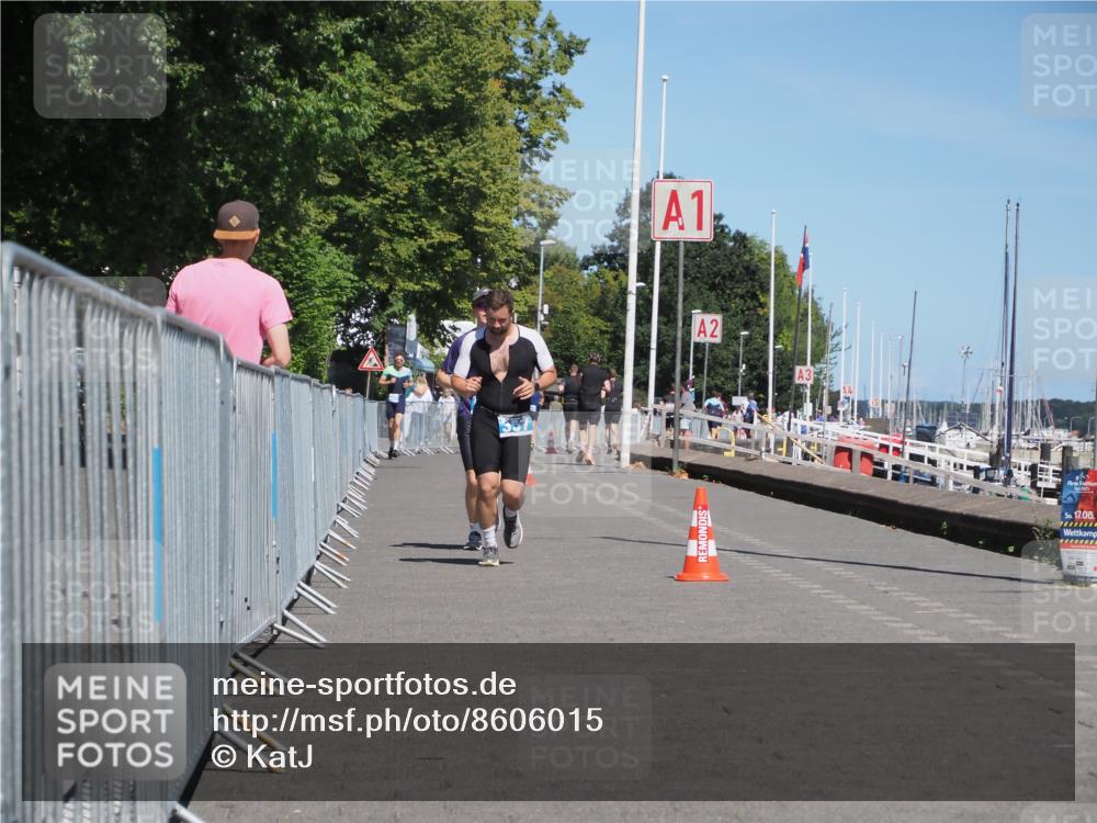 17.08.2025 - KN Förde Triathlon 2025 KatJ http://msf.ph/oto/8606015 17.08.2025 13:49:33 Laufen 357, 516, 525 meine-sportfotos.de