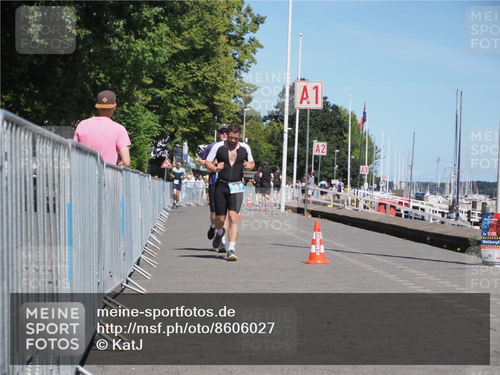 17.08.2025 - KN Förde Triathlon 2025 KatJ http://msf.ph/oto/8606027 17.08.2025 13:49:33 Laufen 357, 516, 525 meine-sportfotos.de