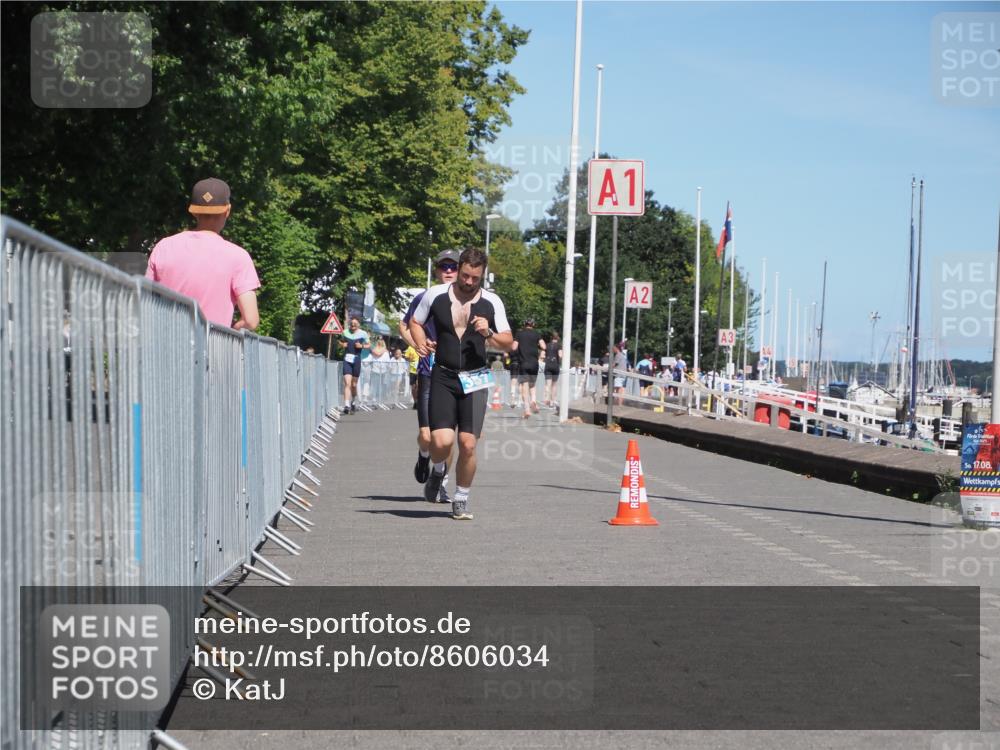 17.08.2025 - KN Förde Triathlon 2025 KatJ http://msf.ph/oto/8606034 17.08.2025 13:49:33 Laufen 357, 516, 525 meine-sportfotos.de