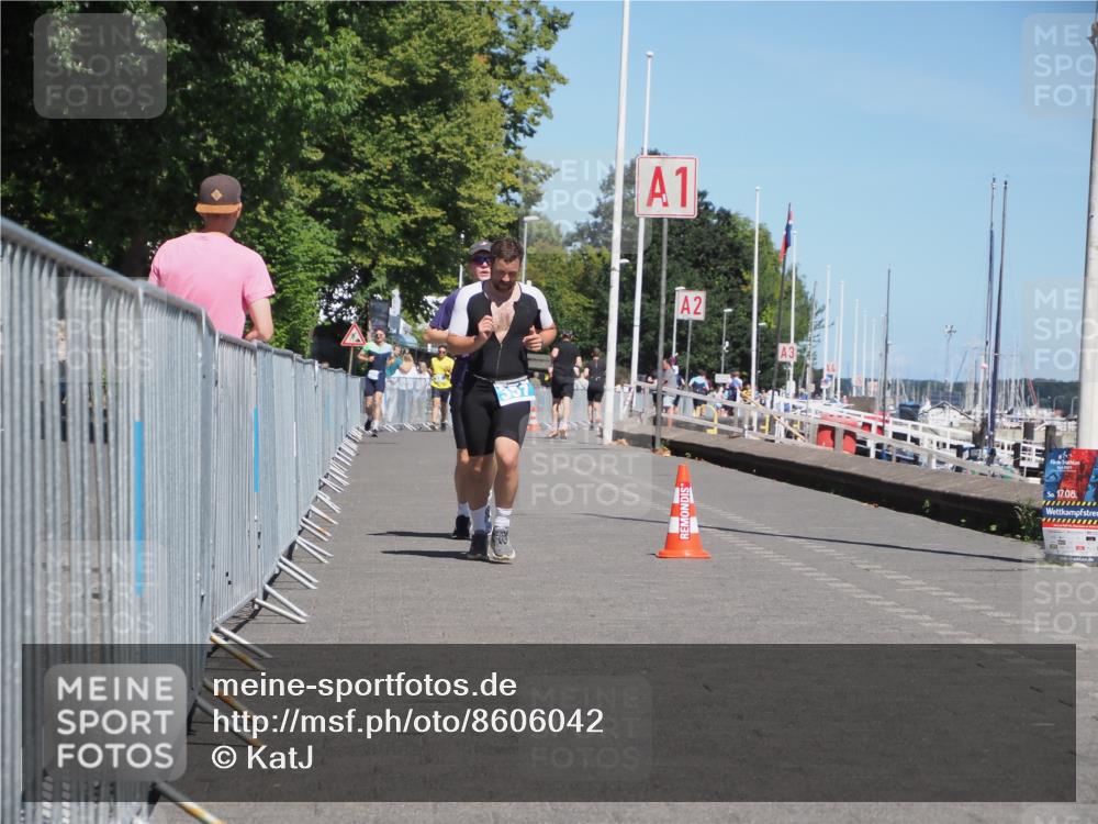 17.08.2025 - KN Förde Triathlon 2025 KatJ http://msf.ph/oto/8606042 17.08.2025 13:49:33 Laufen 357, 516, 525 meine-sportfotos.de