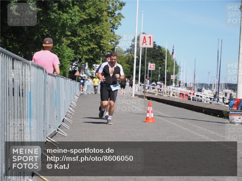 17.08.2025 - KN Förde Triathlon 2025 KatJ http://msf.ph/oto/8606050 17.08.2025 13:49:34 Laufen 357, 516 meine-sportfotos.de
