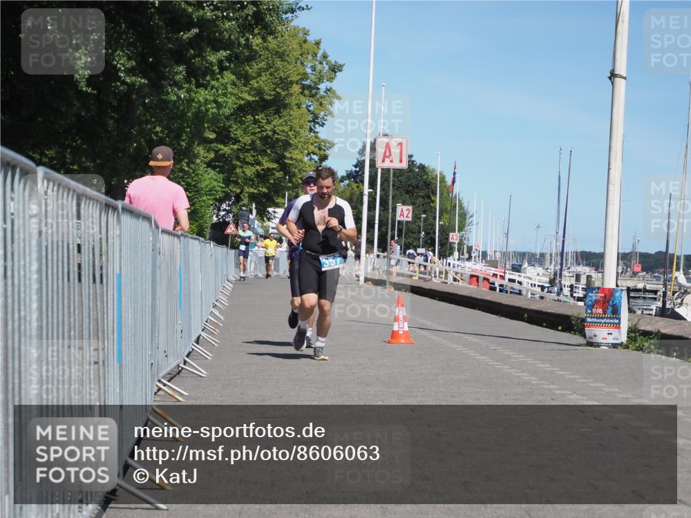 17.08.2025 - KN Förde Triathlon 2025 KatJ http://msf.ph/oto/8606063 17.08.2025 13:49:34 Laufen 357, 516 meine-sportfotos.de