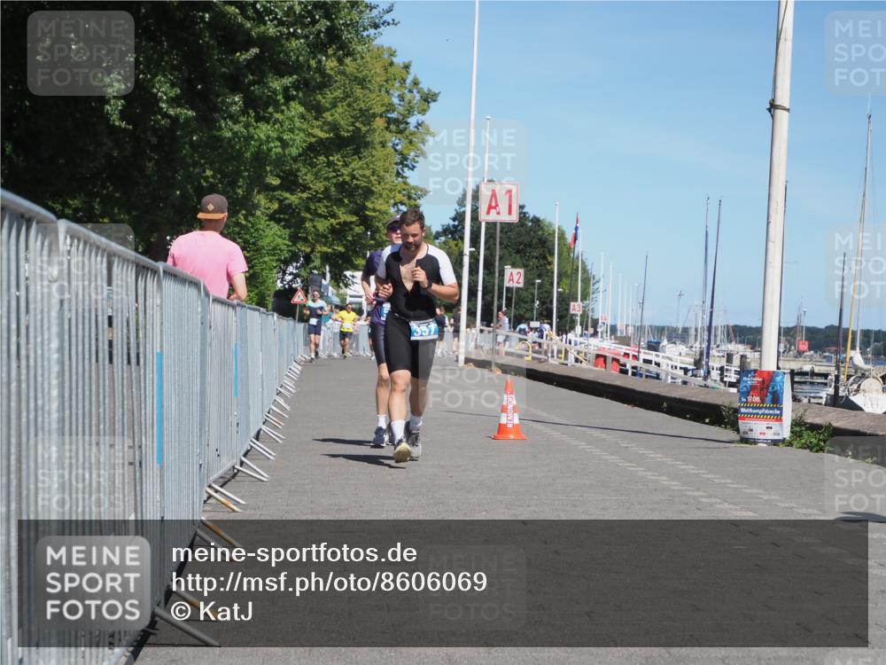 17.08.2025 - KN Förde Triathlon 2025 KatJ http://msf.ph/oto/8606069 17.08.2025 13:49:35 Laufen 357, 516 meine-sportfotos.de