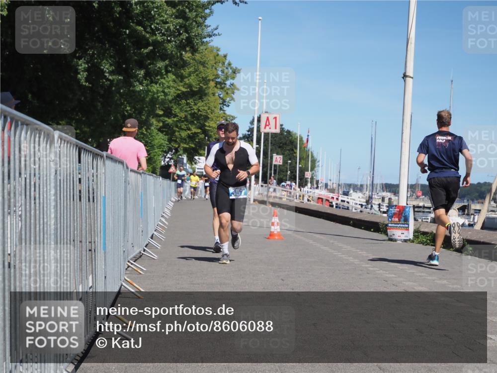 17.08.2025 - KN Förde Triathlon 2025 KatJ http://msf.ph/oto/8606088 17.08.2025 13:49:35 Laufen 357, 516 meine-sportfotos.de