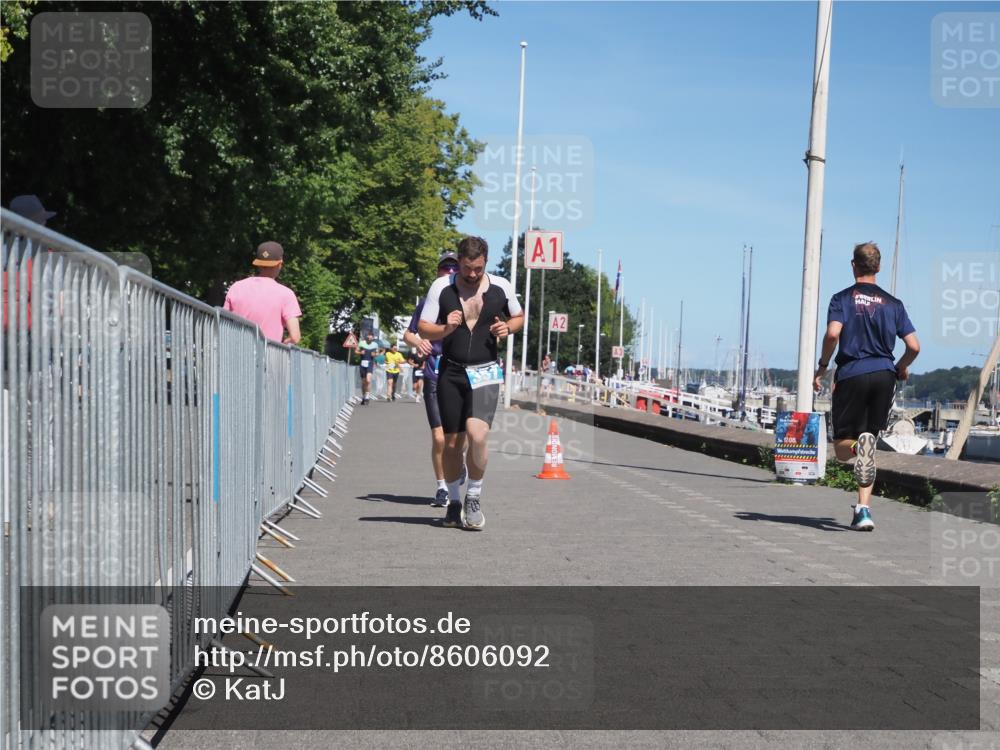 17.08.2025 - KN Förde Triathlon 2025 KatJ http://msf.ph/oto/8606092 17.08.2025 13:49:36 Laufen 357, 516 meine-sportfotos.de