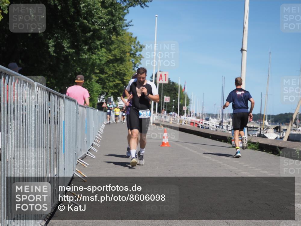 17.08.2025 - KN Förde Triathlon 2025 KatJ http://msf.ph/oto/8606098 17.08.2025 13:49:36 Laufen 357, 516 meine-sportfotos.de