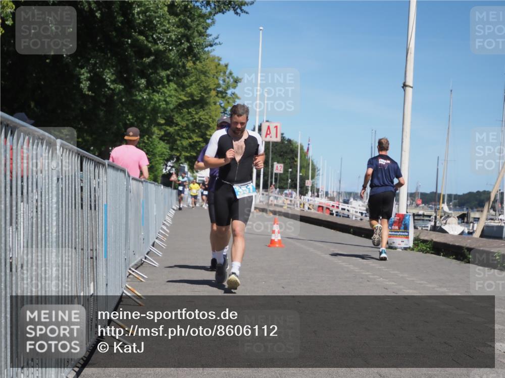 17.08.2025 - KN Förde Triathlon 2025 KatJ http://msf.ph/oto/8606112 17.08.2025 13:49:36 Laufen 357, 516 meine-sportfotos.de
