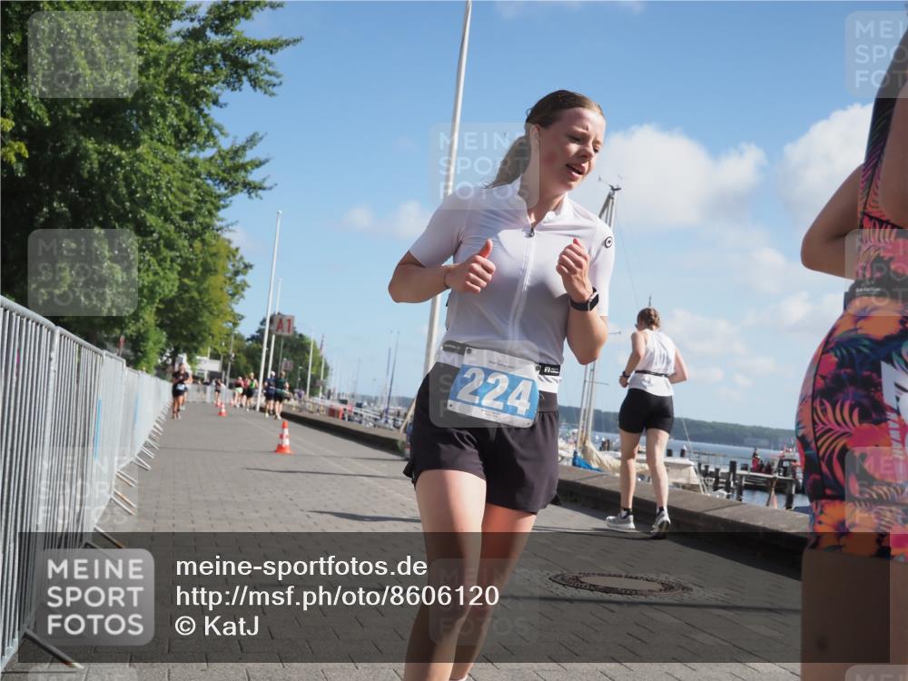 17.08.2025 - KN Förde Triathlon 2025 KatJ http://msf.ph/oto/8606120 17.08.2025 10:30:41 Laufen 170, 188, 224 meine-sportfotos.de