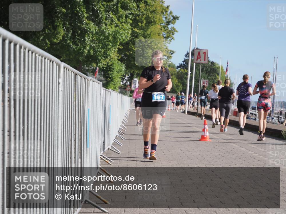 17.08.2025 - KN Förde Triathlon 2025 KatJ http://msf.ph/oto/8606123 17.08.2025 10:30:52 Laufen 167, 185 meine-sportfotos.de