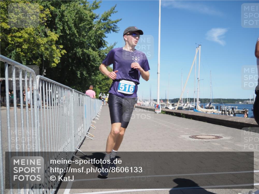17.08.2025 - KN Förde Triathlon 2025 KatJ http://msf.ph/oto/8606133 17.08.2025 13:49:40 Laufen 357, 516 meine-sportfotos.de