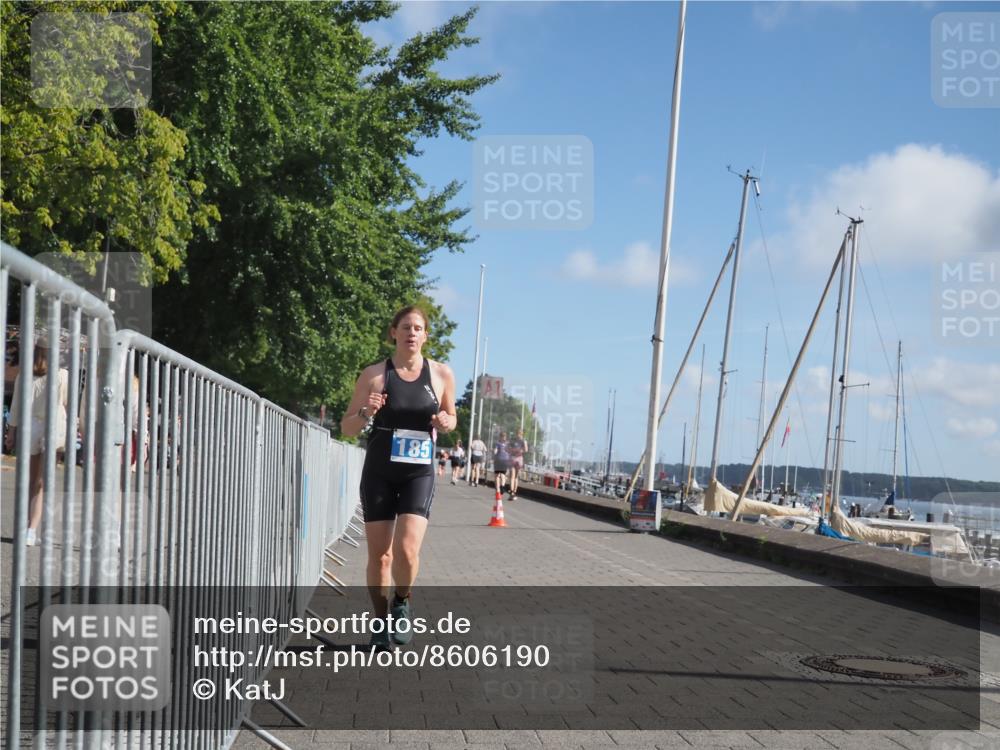 17.08.2025 - KN Förde Triathlon 2025 KatJ http://msf.ph/oto/8606190 17.08.2025 10:30:58 Laufen 167, 185, 243 meine-sportfotos.de