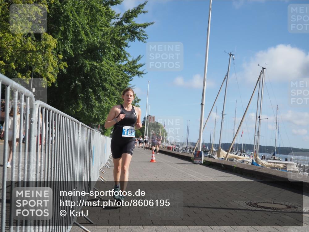 17.08.2025 - KN Förde Triathlon 2025 KatJ http://msf.ph/oto/8606195 17.08.2025 10:30:58 Laufen 167, 185, 243 meine-sportfotos.de