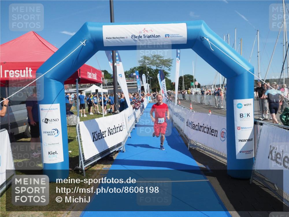 17.08.2025 - KN Förde Triathlon 2025 MichiJ http://msf.ph/oto/8606198 17.08.2025 12:22:45 Laufen 372 meine-sportfotos.de