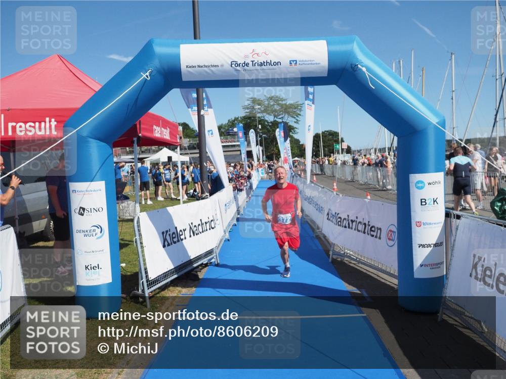 17.08.2025 - KN Förde Triathlon 2025 MichiJ http://msf.ph/oto/8606209 17.08.2025 12:22:46 Laufen 372 meine-sportfotos.de
