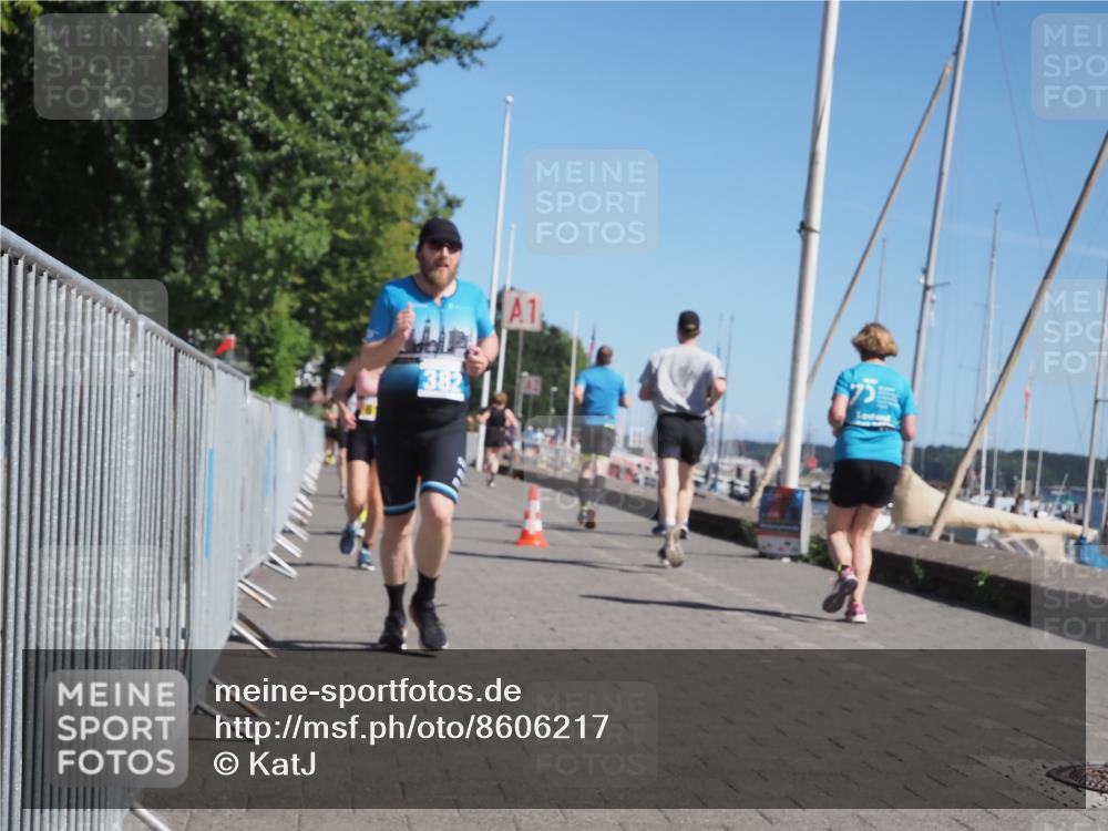 17.08.2025 - KN Förde Triathlon 2025 KatJ http://msf.ph/oto/8606217 17.08.2025 11:58:56 Laufen 296, 320, 349, 382, 615 meine-sportfotos.de