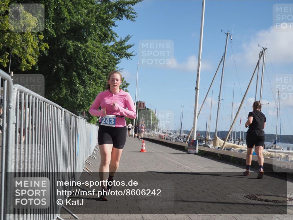 17.08.2025 - KN Förde Triathlon 2025 KatJ http://msf.ph/oto/8606242 17.08.2025 10:31:01 Laufen 185, 216, 243 meine-sportfotos.de