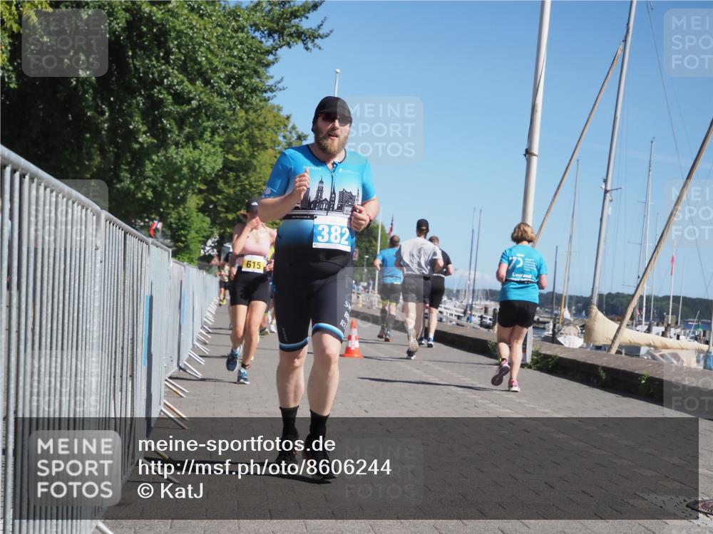 17.08.2025 - KN Förde Triathlon 2025 KatJ http://msf.ph/oto/8606244 17.08.2025 11:58:57 Laufen 296, 320, 345, 349, 382, 615, 621 meine-sportfotos.de