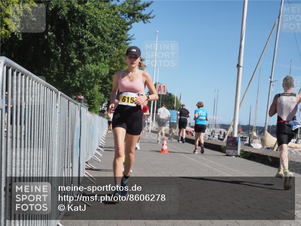 17.08.2025 - KN Förde Triathlon 2025 KatJ http://msf.ph/oto/8606278 17.08.2025 11:58:59 Laufen 320, 345, 349, 382, 608, 615, 621 meine-sportfotos.de