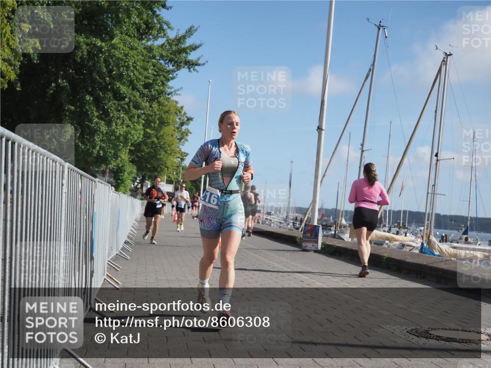 17.08.2025 - KN Förde Triathlon 2025 KatJ http://msf.ph/oto/8606308 17.08.2025 10:31:09 Laufen 216, 231 meine-sportfotos.de