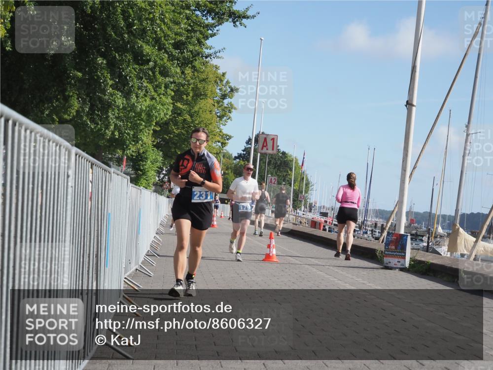 17.08.2025 - KN Förde Triathlon 2025 KatJ http://msf.ph/oto/8606327 17.08.2025 10:31:13 Laufen 179, 231 meine-sportfotos.de
