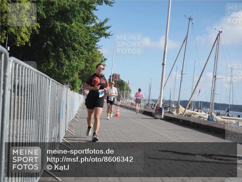 17.08.2025 - KN Förde Triathlon 2025 KatJ http://msf.ph/oto/8606342 17.08.2025 10:31:14 Laufen 139, 179, 231 meine-sportfotos.de
