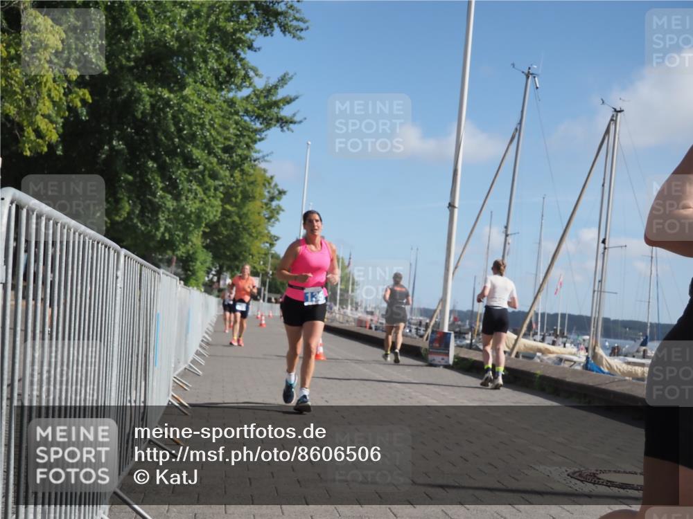 17.08.2025 - KN Förde Triathlon 2025 KatJ http://msf.ph/oto/8606506 17.08.2025 10:31:27 Laufen 135, 140, 235, 250 meine-sportfotos.de