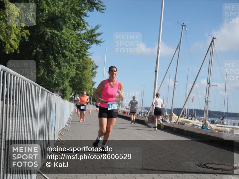 17.08.2025 - KN Förde Triathlon 2025 KatJ http://msf.ph/oto/8606529 17.08.2025 10:31:27 Laufen 135, 140, 235, 250 meine-sportfotos.de