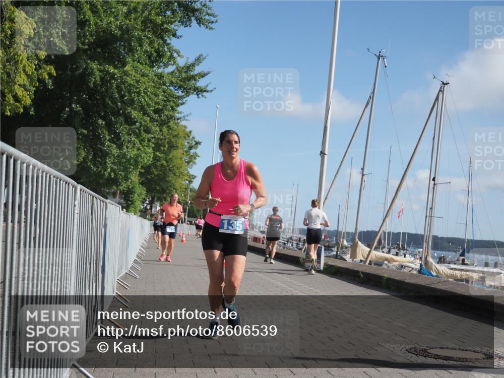 17.08.2025 - KN Förde Triathlon 2025 KatJ http://msf.ph/oto/8606539 17.08.2025 10:31:28 Laufen 135, 153, 235, 250 meine-sportfotos.de