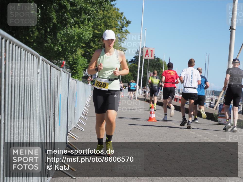 17.08.2025 - KN Förde Triathlon 2025 KatJ http://msf.ph/oto/8606570 17.08.2025 11:59:15 Laufen 280, 605, 620 meine-sportfotos.de