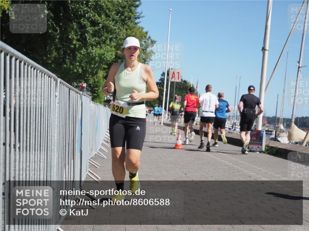 17.08.2025 - KN Förde Triathlon 2025 KatJ http://msf.ph/oto/8606588 17.08.2025 11:59:15 Laufen 280, 605, 620 meine-sportfotos.de