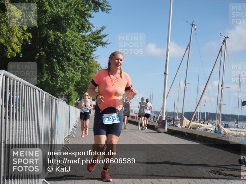 17.08.2025 - KN Förde Triathlon 2025 KatJ http://msf.ph/oto/8606589 17.08.2025 10:31:34 Laufen 111, 153, 235 meine-sportfotos.de