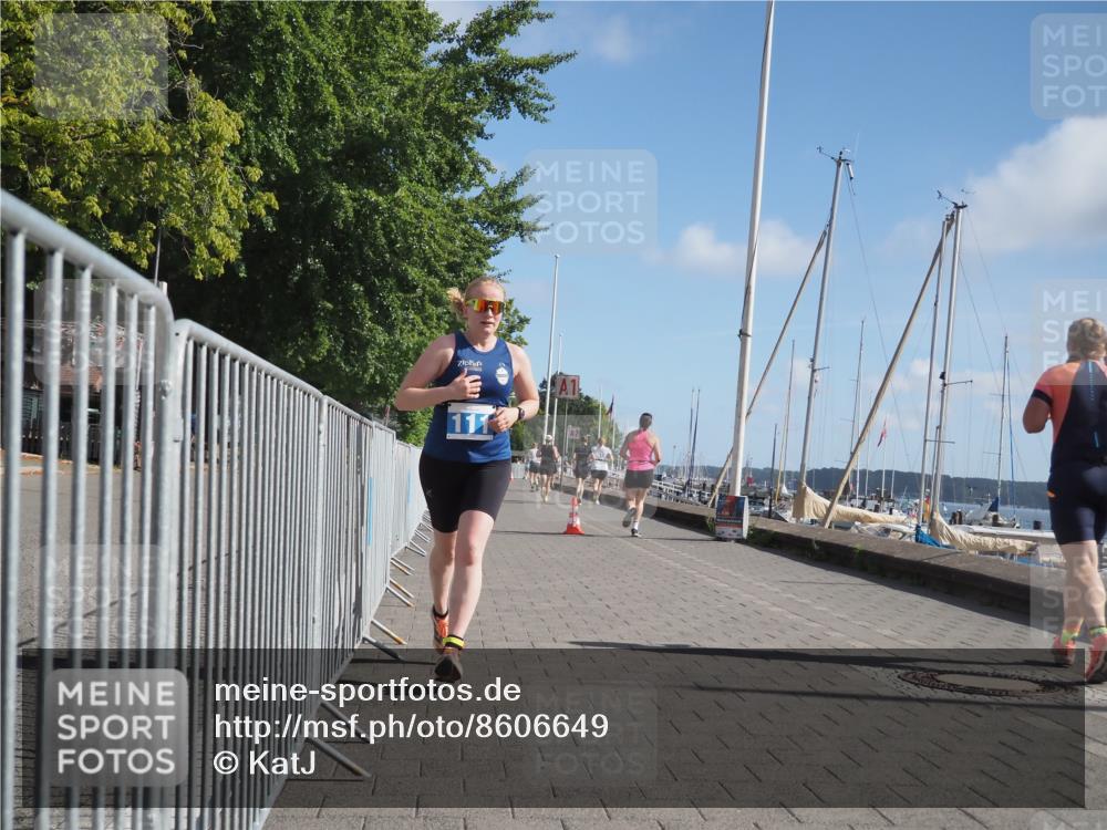 17.08.2025 - KN Förde Triathlon 2025 KatJ http://msf.ph/oto/8606649 17.08.2025 10:31:39 Laufen 111, 153, 202 meine-sportfotos.de