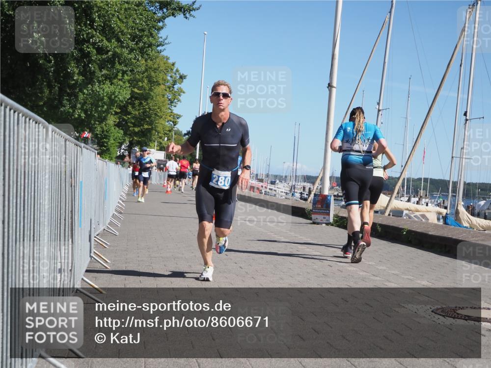 17.08.2025 - KN Förde Triathlon 2025 KatJ http://msf.ph/oto/8606671 17.08.2025 11:59:23 Laufen 280, 285, 307 meine-sportfotos.de