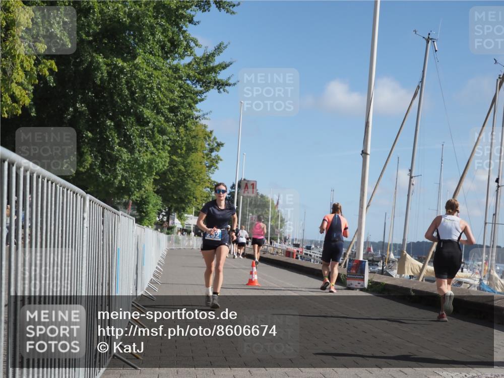 17.08.2025 - KN Förde Triathlon 2025 KatJ http://msf.ph/oto/8606674 17.08.2025 10:31:43 Laufen 111, 202 meine-sportfotos.de