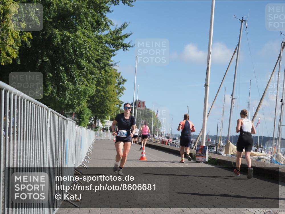 17.08.2025 - KN Förde Triathlon 2025 KatJ http://msf.ph/oto/8606681 17.08.2025 10:31:44 Laufen 202 meine-sportfotos.de