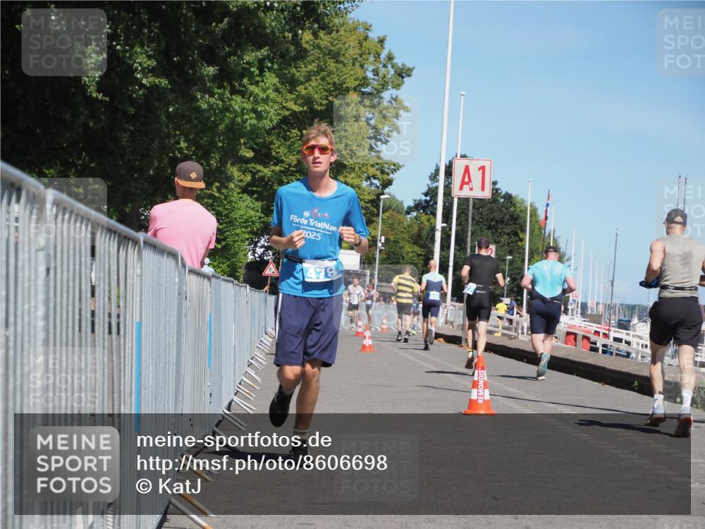 17.08.2025 - KN Förde Triathlon 2025 KatJ http://msf.ph/oto/8606698 17.08.2025 13:50:41 Laufen 478 meine-sportfotos.de