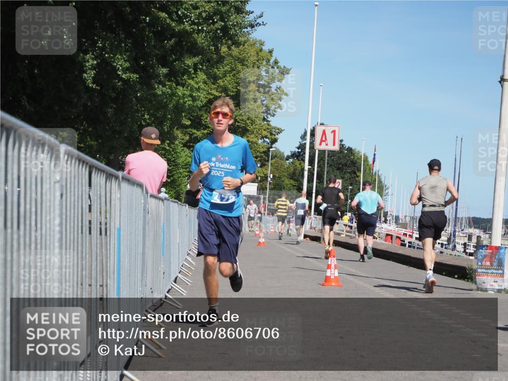 17.08.2025 - KN Förde Triathlon 2025 KatJ http://msf.ph/oto/8606706 17.08.2025 13:50:41 Laufen 478 meine-sportfotos.de