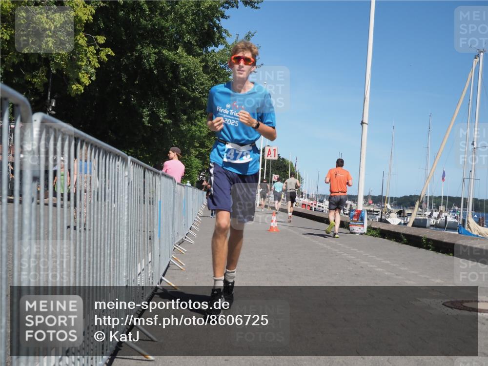 17.08.2025 - KN Förde Triathlon 2025 KatJ http://msf.ph/oto/8606725 17.08.2025 13:50:44 Laufen 478, 494 meine-sportfotos.de