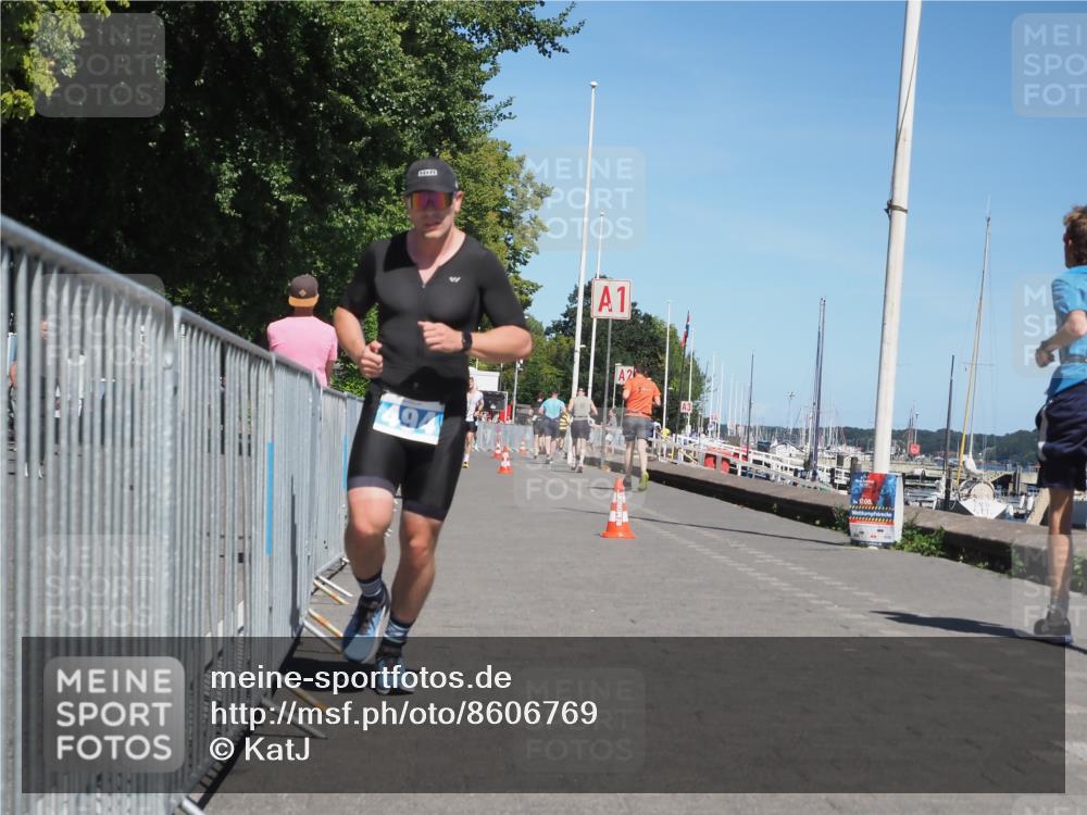 17.08.2025 - KN Förde Triathlon 2025 KatJ http://msf.ph/oto/8606769 17.08.2025 13:50:50 Laufen 455, 494 meine-sportfotos.de