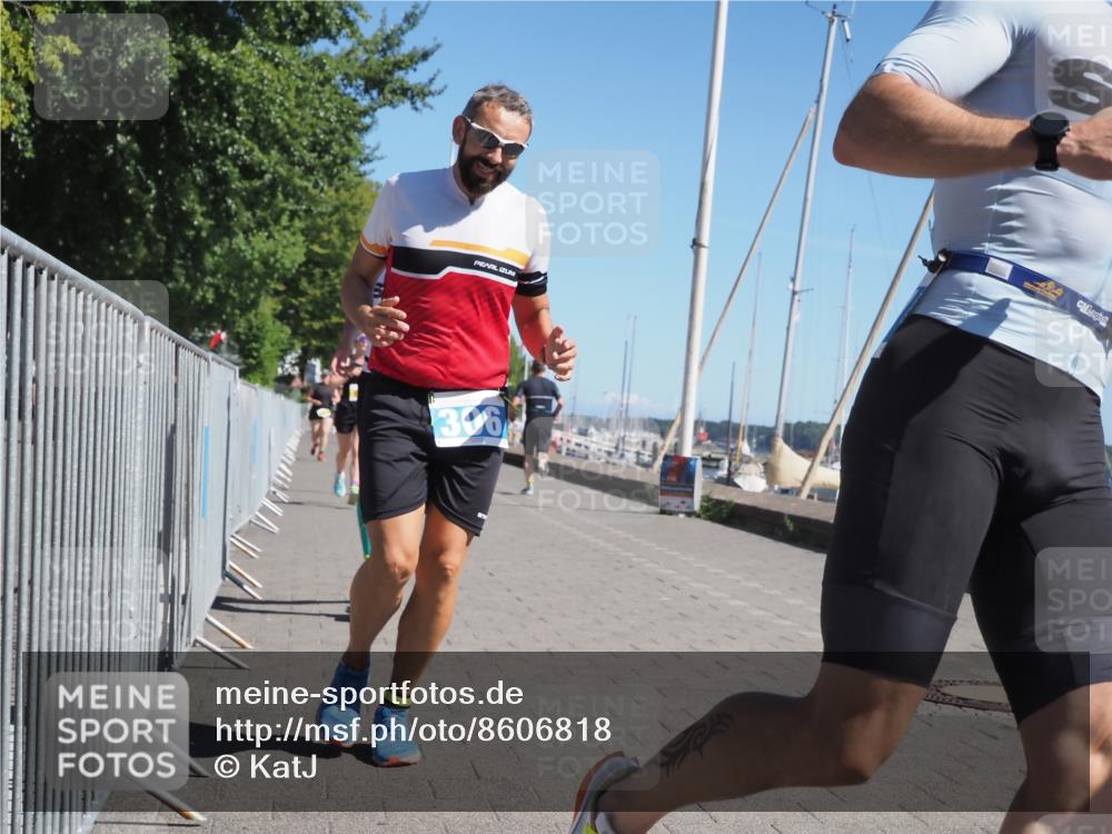 17.08.2025 - KN Förde Triathlon 2025 KatJ http://msf.ph/oto/8606818 17.08.2025 11:59:34 Laufen 285, 306, 307, 321, 642 meine-sportfotos.de