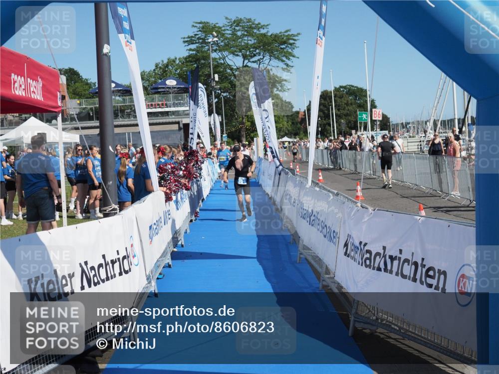 17.08.2025 - KN Förde Triathlon 2025 MichiJ http://msf.ph/oto/8606823 17.08.2025 12:24:38 Laufen 354 meine-sportfotos.de