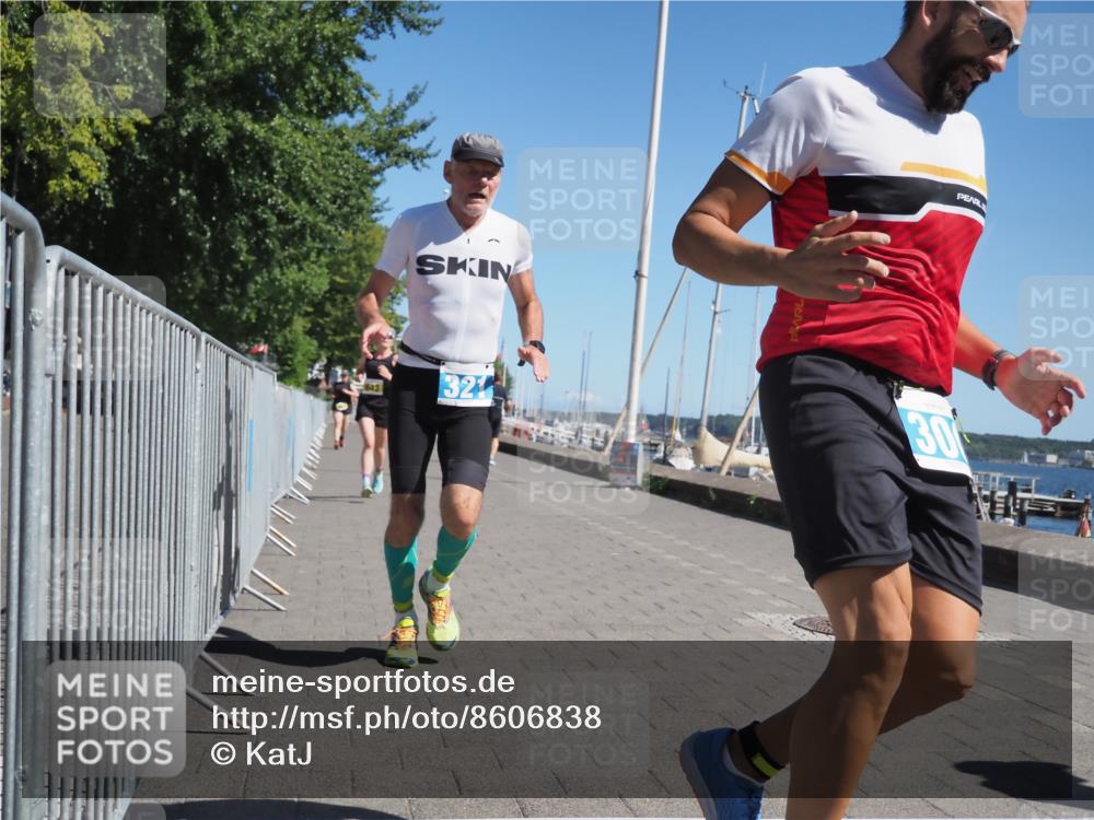 17.08.2025 - KN Förde Triathlon 2025 KatJ http://msf.ph/oto/8606838 17.08.2025 11:59:35 Laufen 285, 306, 307, 321, 642 meine-sportfotos.de