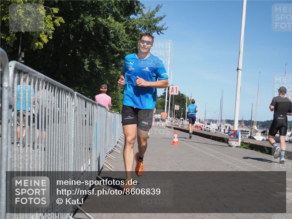 17.08.2025 - KN Förde Triathlon 2025 KatJ http://msf.ph/oto/8606839 17.08.2025 13:50:56 Laufen 455, 487 meine-sportfotos.de