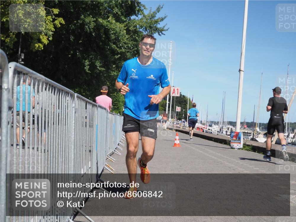 17.08.2025 - KN Förde Triathlon 2025 KatJ http://msf.ph/oto/8606842 17.08.2025 13:50:56 Laufen 455, 487 meine-sportfotos.de
