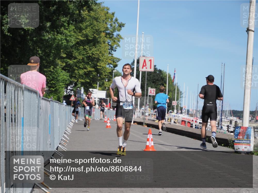 17.08.2025 - KN Förde Triathlon 2025 KatJ http://msf.ph/oto/8606844 17.08.2025 13:50:59 Laufen 455, 487 meine-sportfotos.de