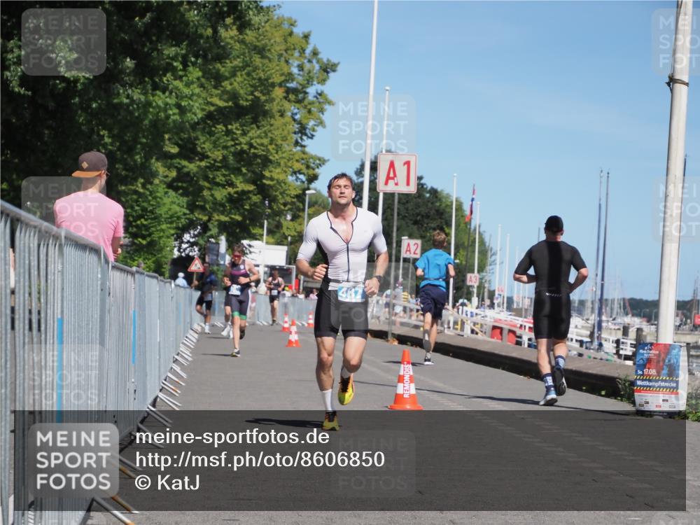 17.08.2025 - KN Förde Triathlon 2025 KatJ http://msf.ph/oto/8606850 17.08.2025 13:50:59 Laufen 455, 487 meine-sportfotos.de