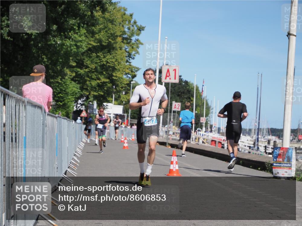 17.08.2025 - KN Förde Triathlon 2025 KatJ http://msf.ph/oto/8606853 17.08.2025 13:50:59 Laufen 455, 487 meine-sportfotos.de