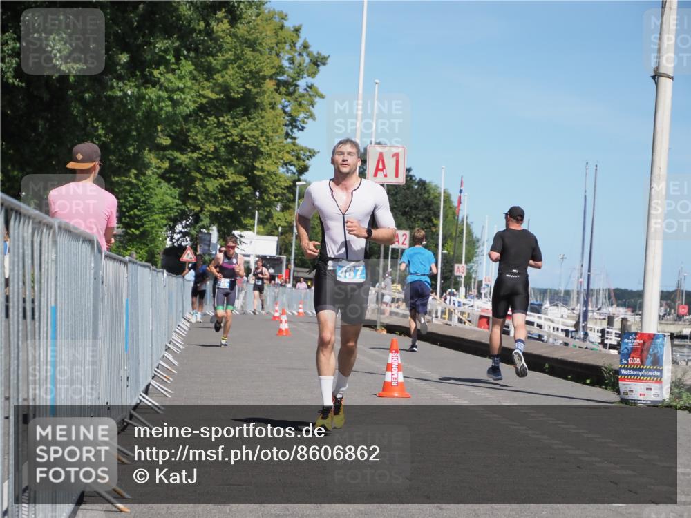 17.08.2025 - KN Förde Triathlon 2025 KatJ http://msf.ph/oto/8606862 17.08.2025 13:50:59 Laufen 455, 487 meine-sportfotos.de